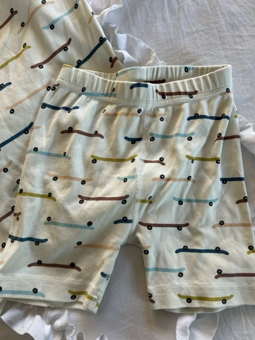 Hanna Andersson Organic Cotton Pajama Set Short Sleeve and Short Pants Size 8